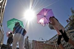 天氣太熱人有什么反應(yīng)？天氣太熱人會有什么癥狀？[多圖]